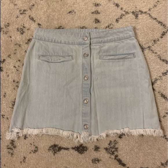 Light Wash Button Jean Skirt - Picture 2 of 4